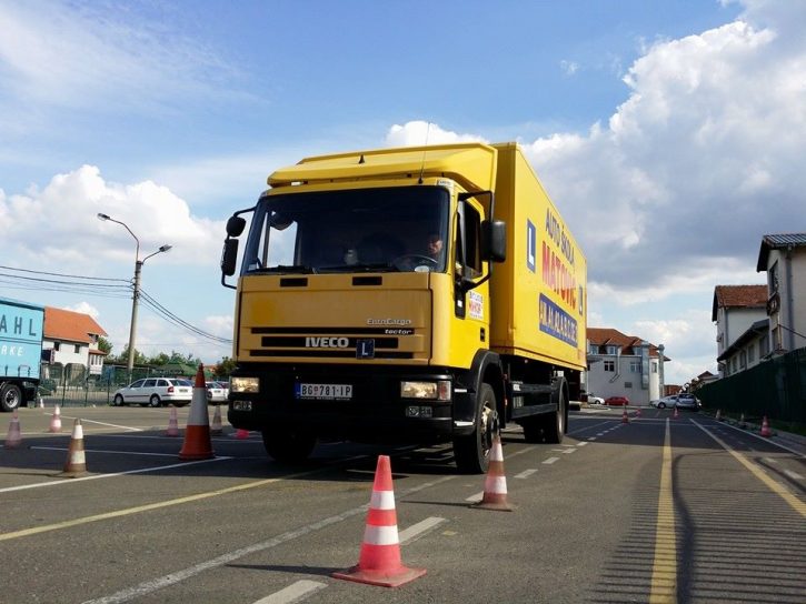 obuka za kamion Auto škola Beograd