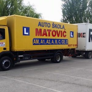 obuka za kamion sa prikolicom Auto škola Beograd